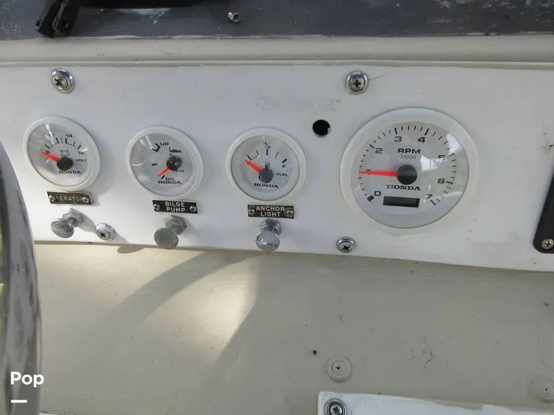 Slide: The Image of Boston Whaler 220 Outrage 1980 - 15686836