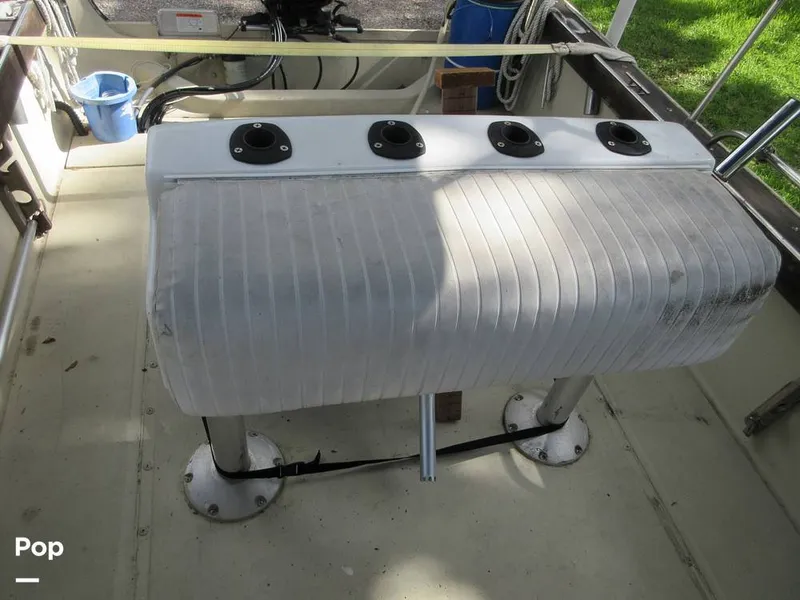 Slide: The Image of Boston Whaler 220 Outrage 1980 - 15686839