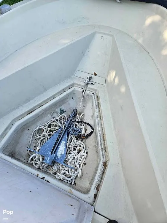 Slide: The Image of Boston Whaler 220 Outrage 1980 - 15657640