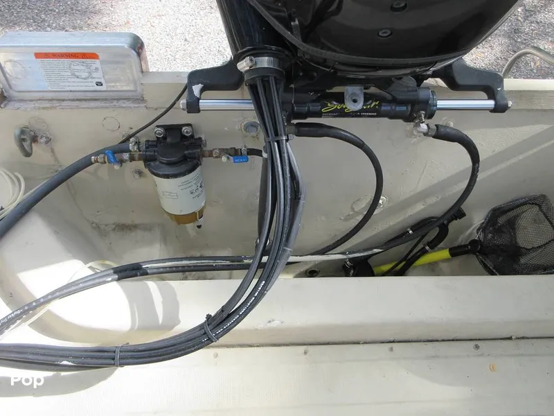 Slide: The Image of Boston Whaler 220 Outrage 1980 - 15686842