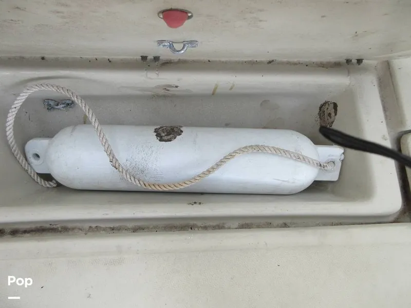 Slide: The Image of Boston Whaler 220 Outrage 1980 - 15686852