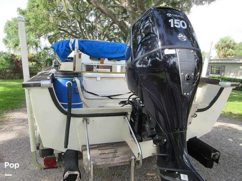 Slide: The Image of Boston Whaler 220 Outrage 1980 - 15686816