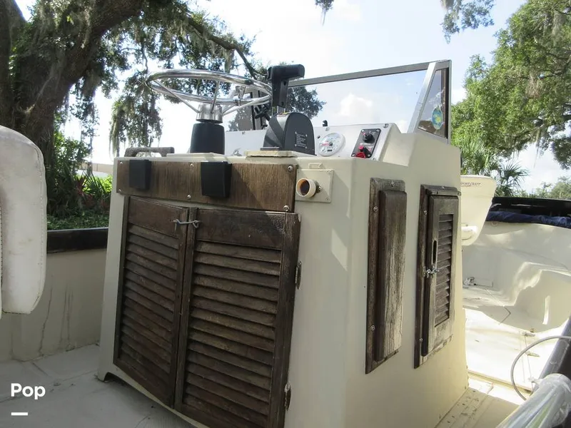 Slide: The Image of Boston Whaler 220 Outrage 1980 - 15686819