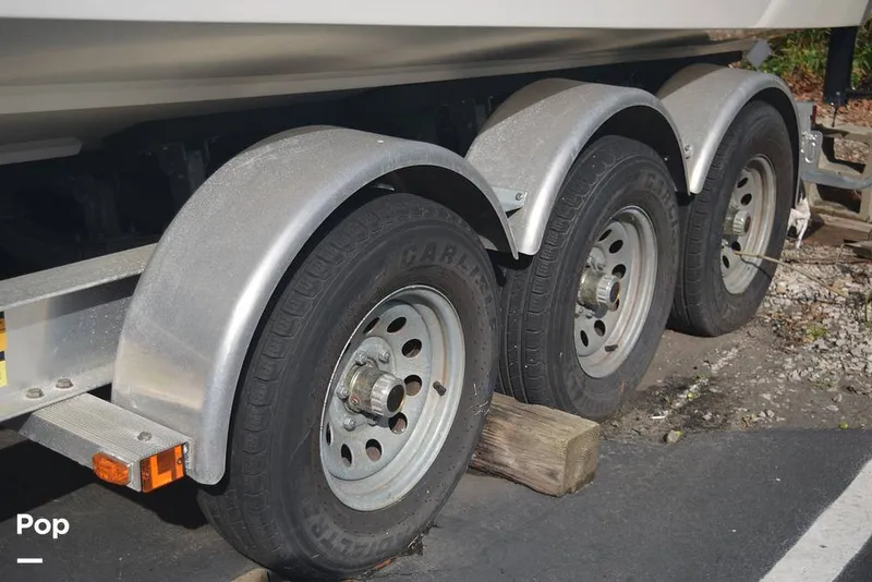 Slide: The Image of Mako 284 CC 2020 - 15913826