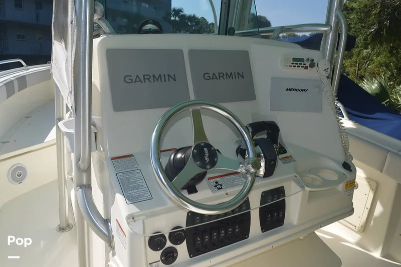 Slide: The Image of Mako 284 CC 2020 - 15913761