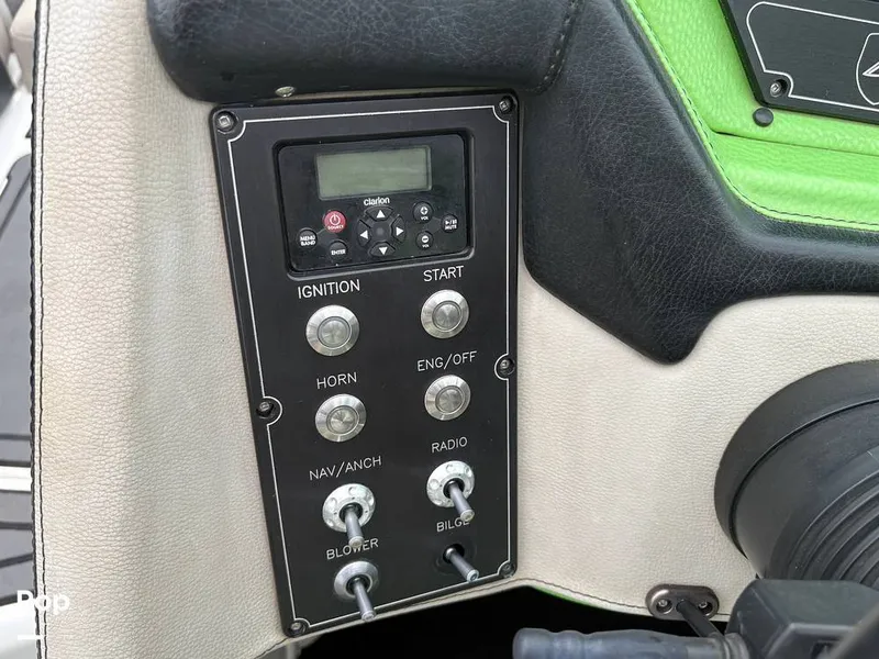 Slide: The Image of Centurion Enzo FS44 2016 - 15737725