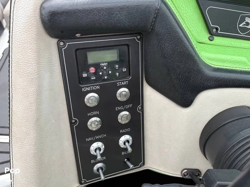 Slide: The Image of Centurion Enzo FS44 2016 - 15737726