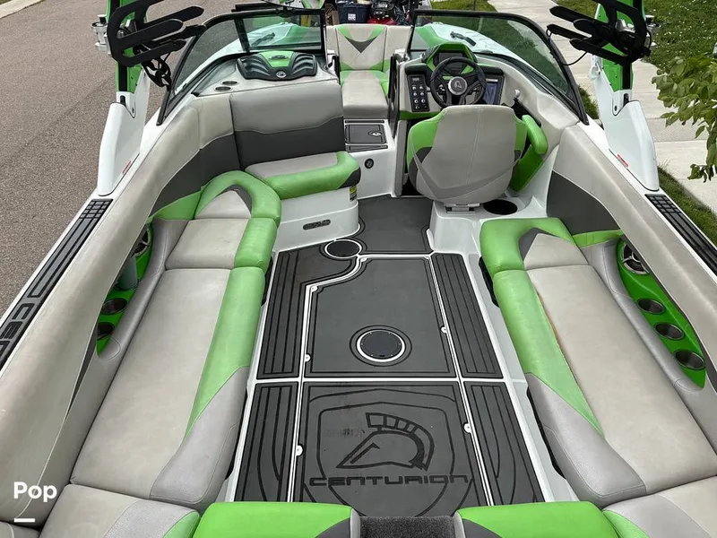 Slide: The Image of Centurion Enzo FS44 2016 - 15737749