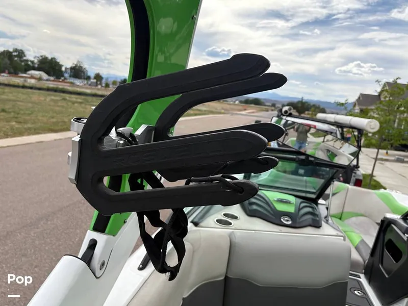 Slide: The Image of Centurion Enzo FS44 2016 - 15737742