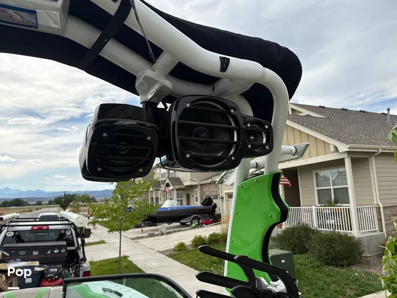 Slide: The Image of Centurion Enzo FS44 2016 - 15737745