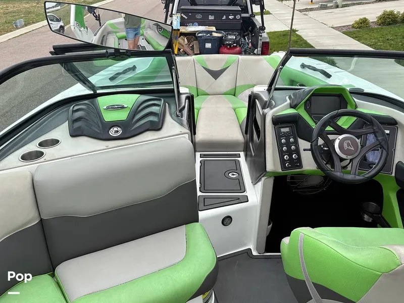 Slide: The Image of Centurion Enzo FS44 2016 - 15737723