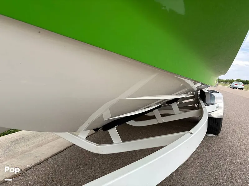 Slide: The Image of Centurion Enzo FS44 2016 - 15737817