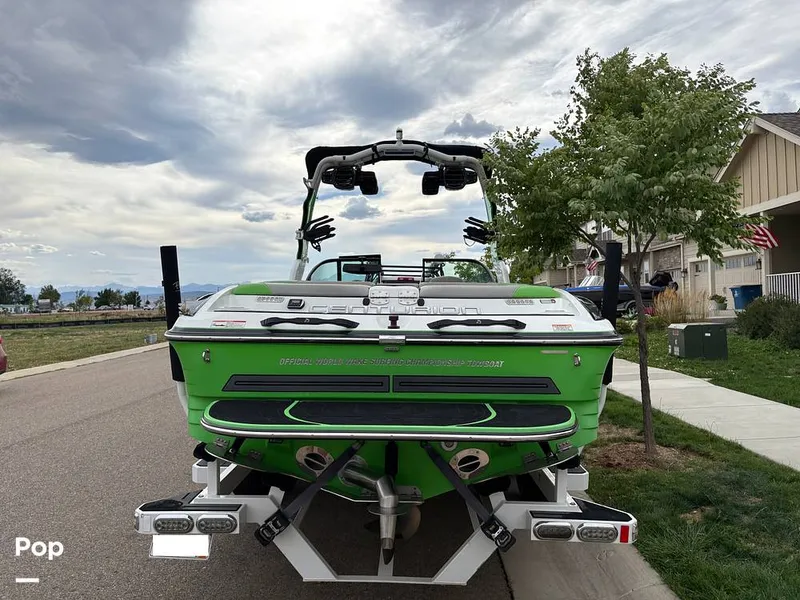 Slide: The Image of Centurion Enzo FS44 2016 - 15737826