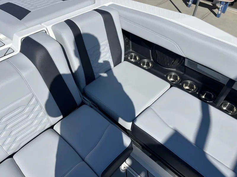 Slide: The Image of Malibu 26 LSV 2026 - 23