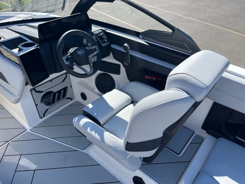 Slide: The Image of Malibu 26 LSV 2026 - 27