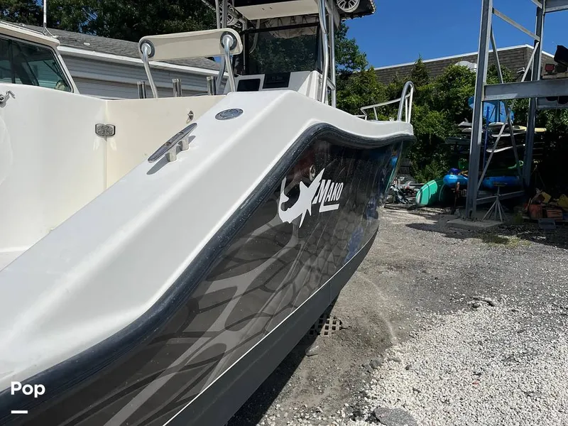 Slide: The Image of Mako 252 2005 - 15686984