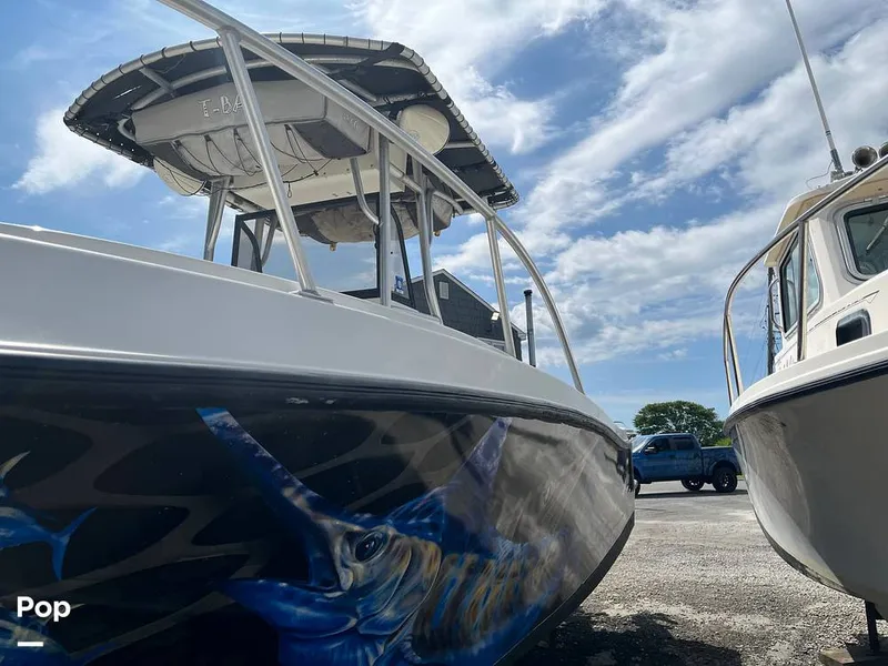 Slide: The Image of Mako 252 2005 - 15687010