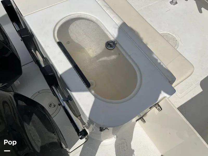 Slide: The Image of Mako 252 2005 - 15687024