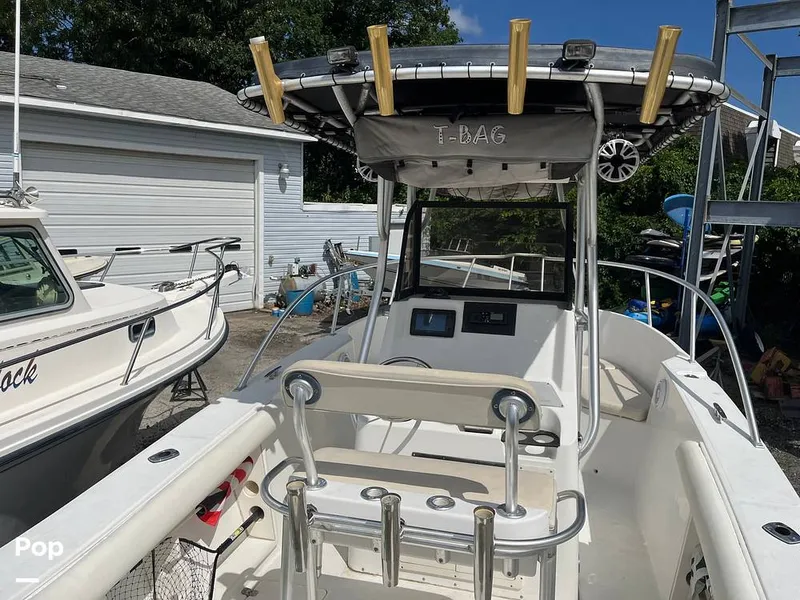 Slide: The Image of Mako 252 2005 - 15687030