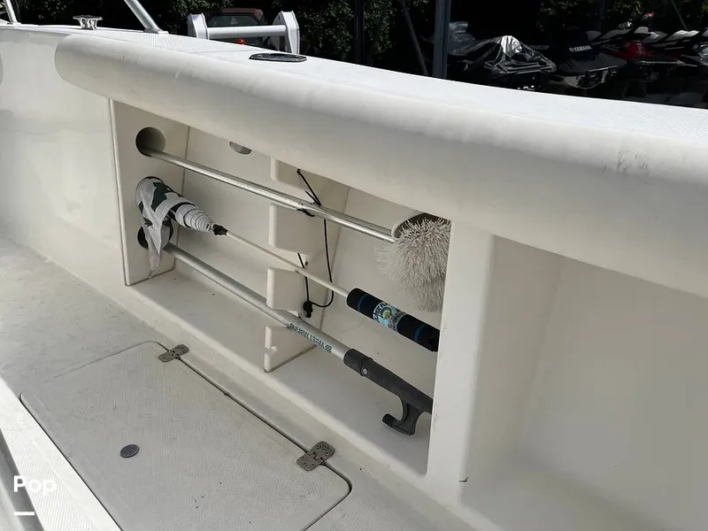 Slide: The Image of Mako 252 2005 - 15687043