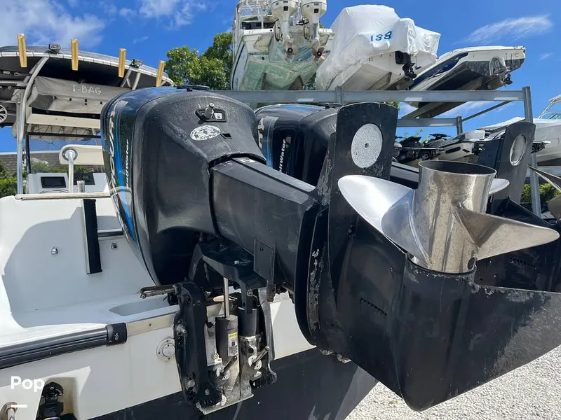 Slide: The Image of Mako 252 2005 - 15686980