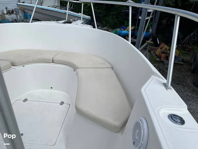 Slide: The Image of Mako 252 2005 - 15687060