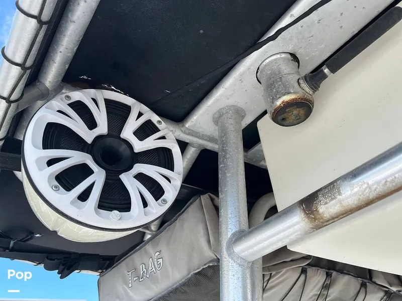 Slide: The Image of Mako 252 2005 - 15687071