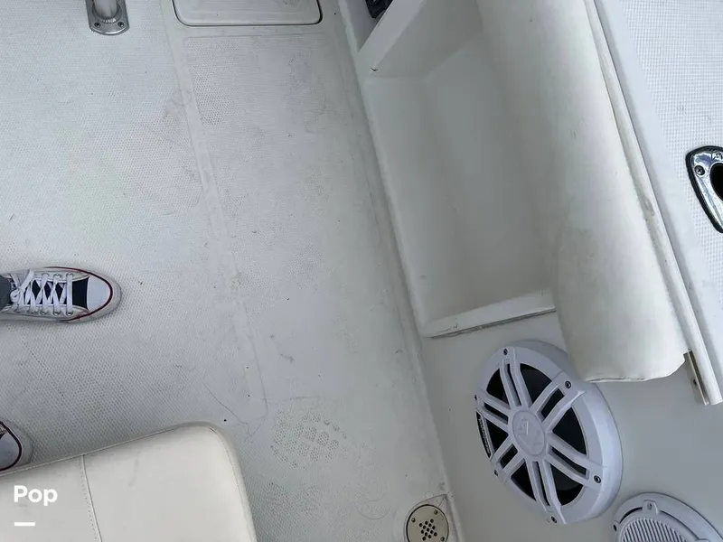 Slide: The Image of Mako 252 2005 - 15687072