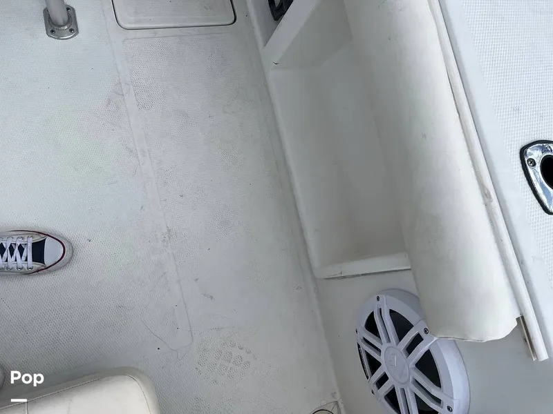 Slide: The Image of Mako 252 2005 - 15687073