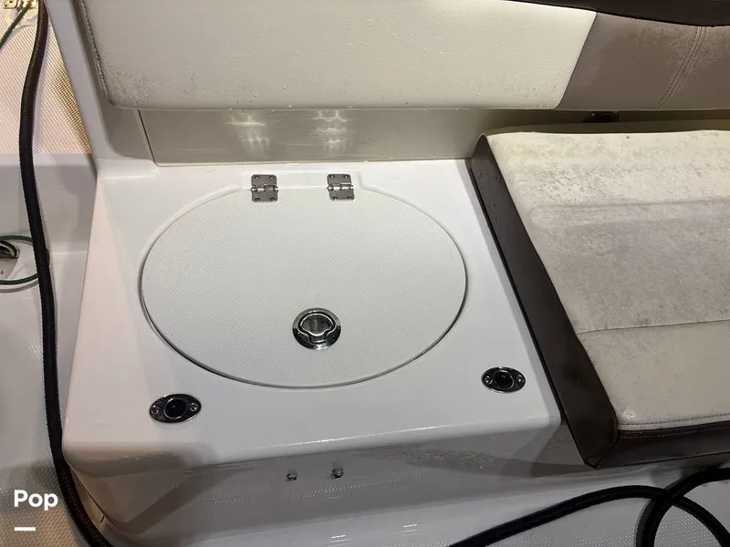 Slide: The Image of Robalo R222 2021 - 16199981