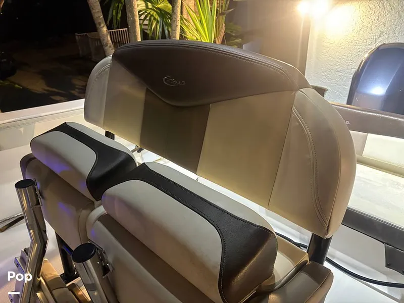 Slide: The Image of Robalo R222 2021 - 16199987