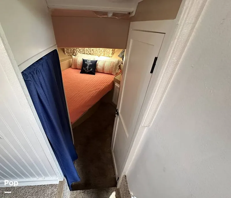 Slide: The Image of Blue Water Costal Cruiser 1985 - 15682026