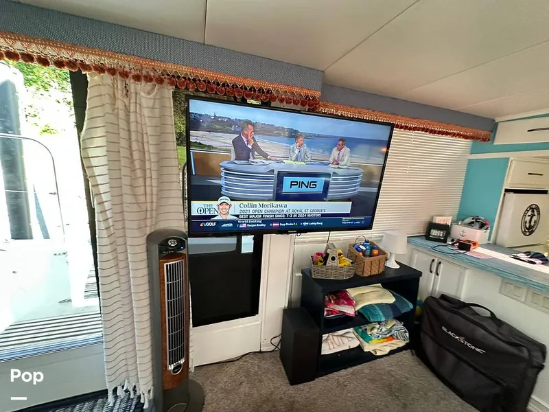 Slide: The Image of Blue Water Costal Cruiser 1985 - 15682054