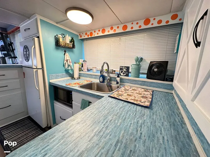 Slide: The Image of Blue Water Costal Cruiser 1985 - 15682106