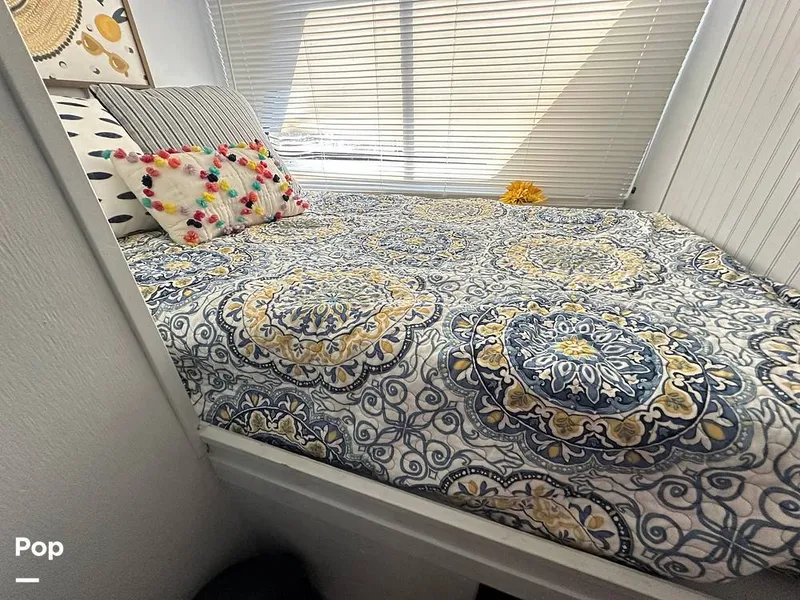 Slide: The Image of Blue Water Costal Cruiser 1985 - 15682075