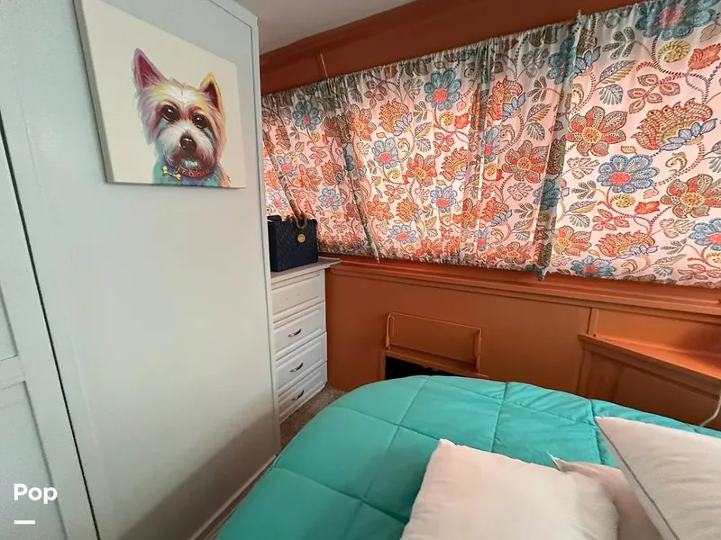 Slide: The Image of Blue Water Costal Cruiser 1985 - 15682089