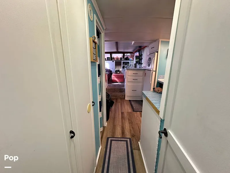 Slide: The Image of Blue Water Costal Cruiser 1985 - 15682103