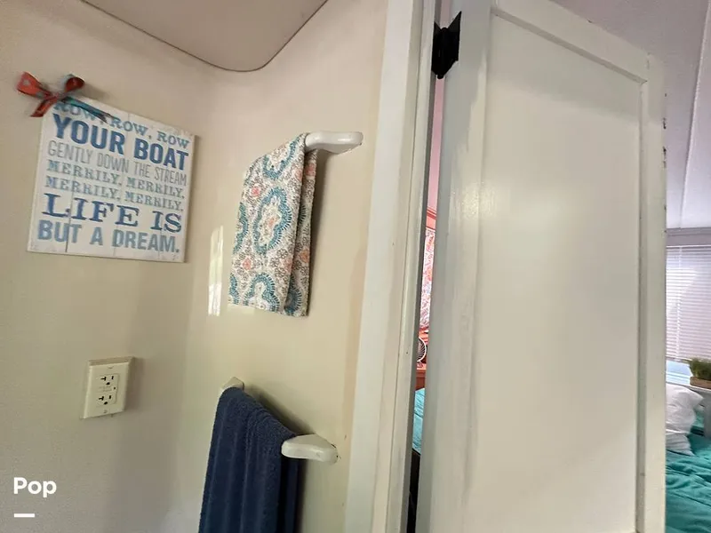 Slide: The Image of Blue Water Costal Cruiser 1985 - 15682117