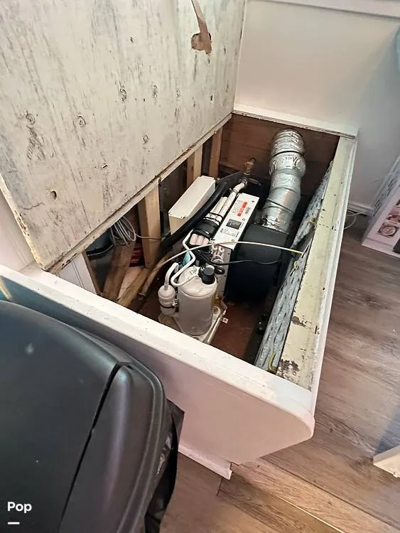 Slide: The Image of Blue Water Costal Cruiser 1985 - 15682151