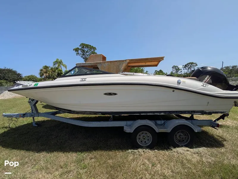 Slide: The Image of Sea Ray SPX 210 2020 - 15699009