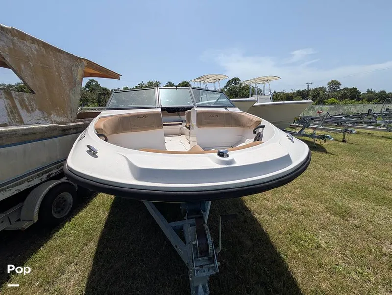 Slide: The Image of Sea Ray SPX 210 2020 - 15699021