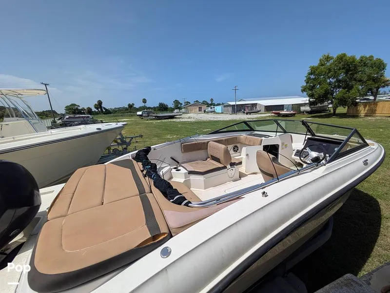 Slide: The Image of Sea Ray SPX 210 2020 - 15699026