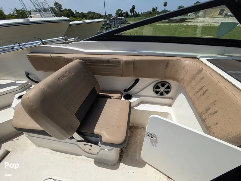 Slide: The Image of Sea Ray SPX 210 2020 - 15699056