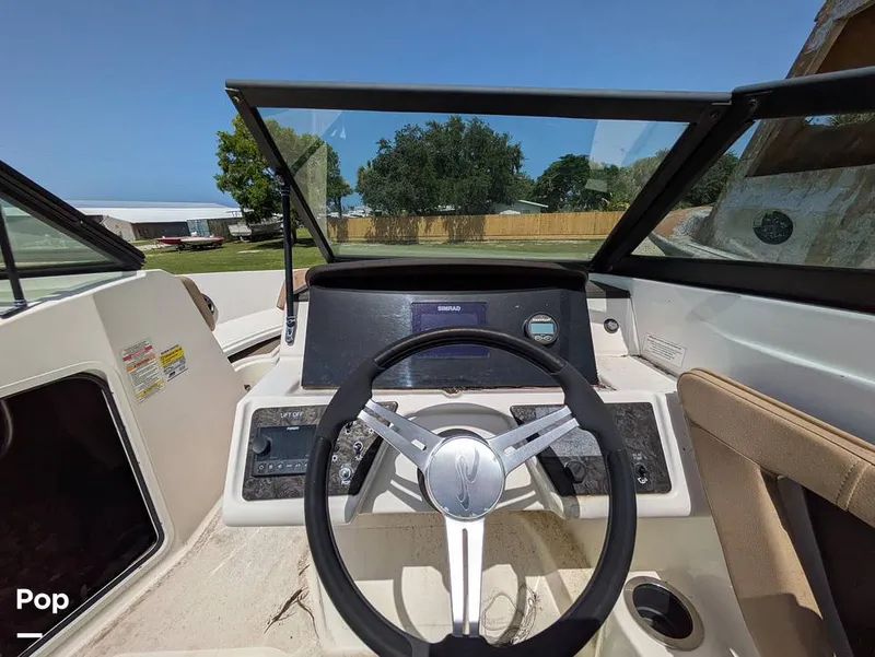 Slide: The Image of Sea Ray SPX 210 2020 - 15699143