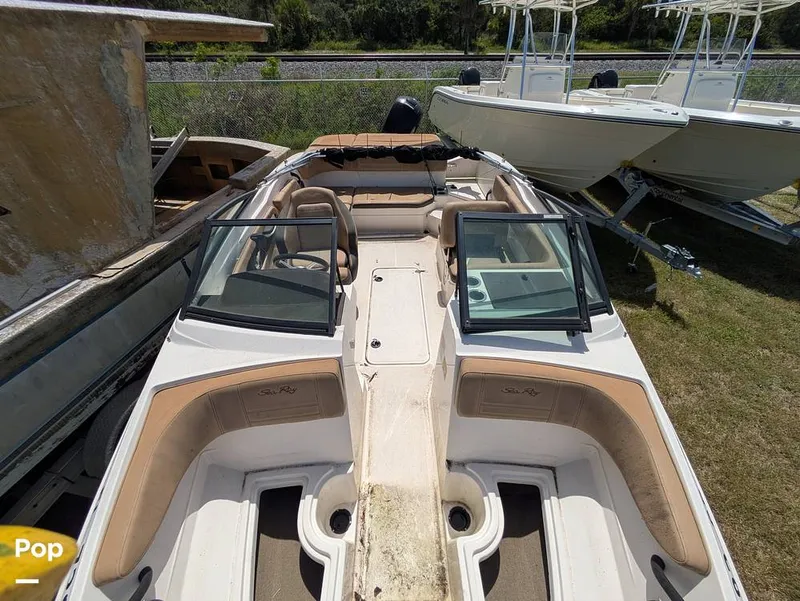 Slide: The Image of Sea Ray SPX 210 2020 - 15699133