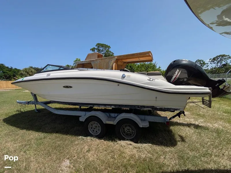 Slide: The Image of Sea Ray SPX 210 2020 - 15699008