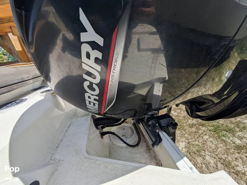 Slide: The Image of Sea Ray SPX 210 2020 - 15699037