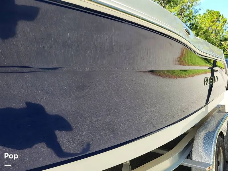 Slide: The Image of Robalo R200 2017 - 15759698