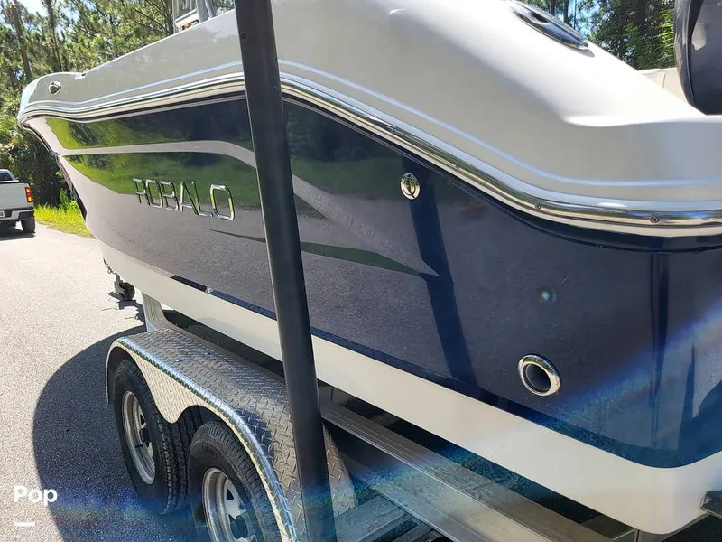 Slide: The Image of Robalo R200 2017 - 15759705