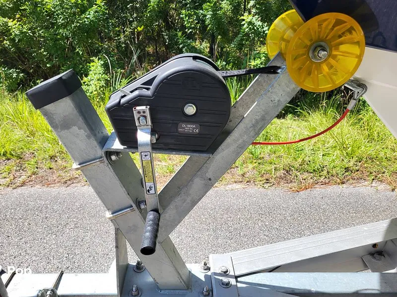 Slide: The Image of Robalo R200 2017 - 15759729